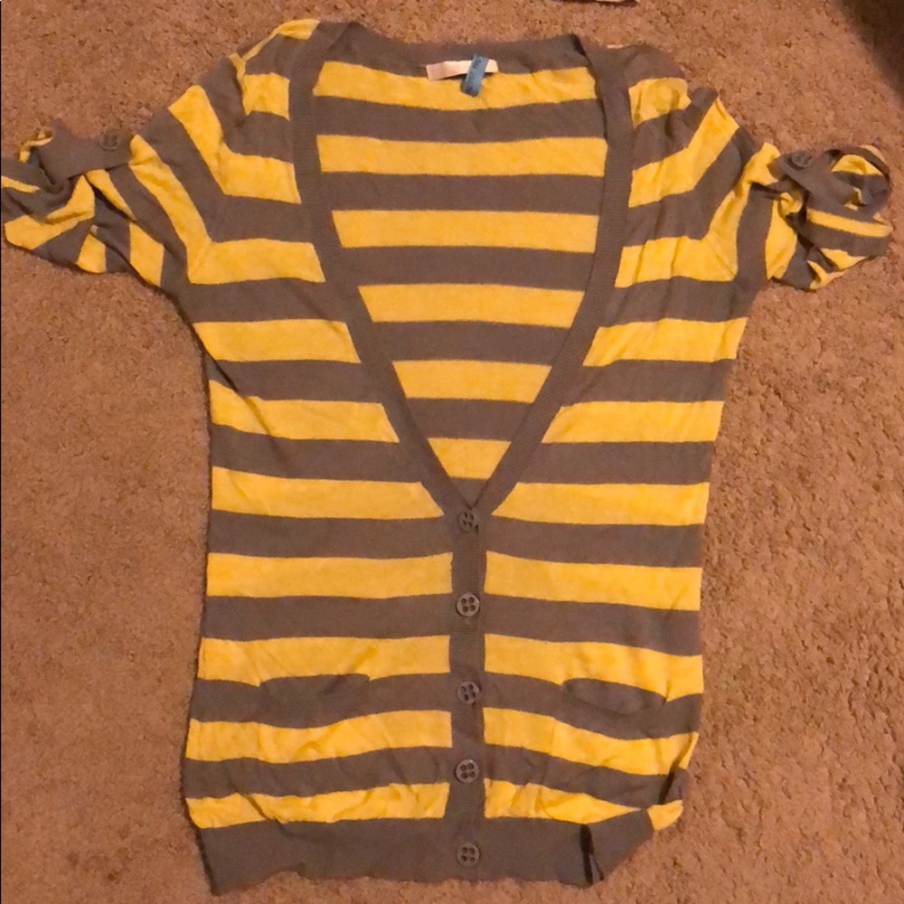 Cardigan sweater